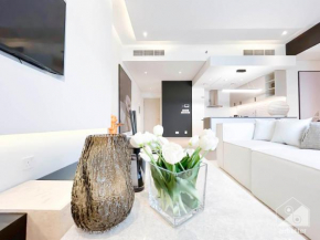 Luxurious 2-Bedroom Apartment with Balcony in JVC
